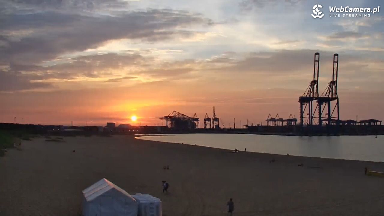 Gdańsk - widok na PLAŻĘ STOGI NOWOŚĆ - 21 czerwiec 2026, 21:05