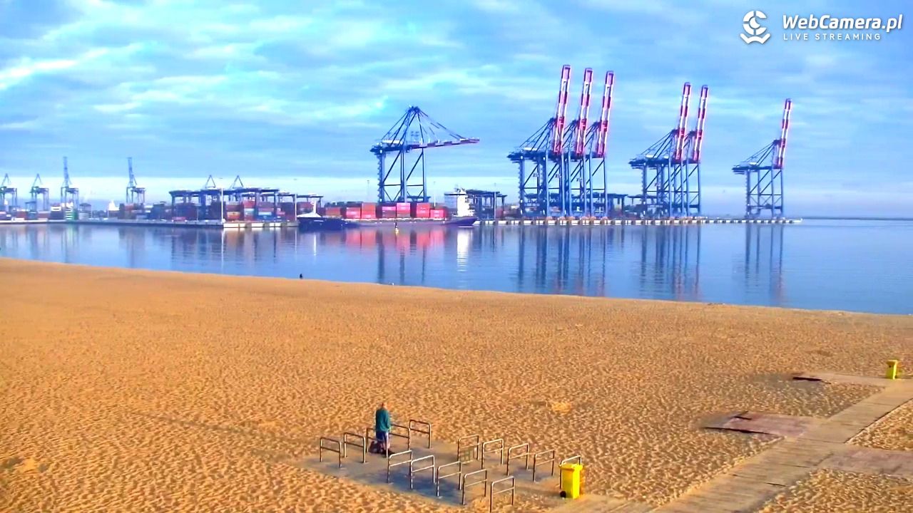 Gdańsk - widok na PLAŻĘ STOGI NOWOŚĆ - 03 październik 2026, 07:53