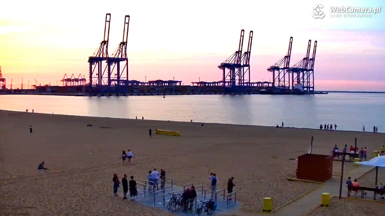 Gdańsk - widok na PLAŻĘ STOGI NOWOŚĆ - 21 czerwiec 2026, 21:11