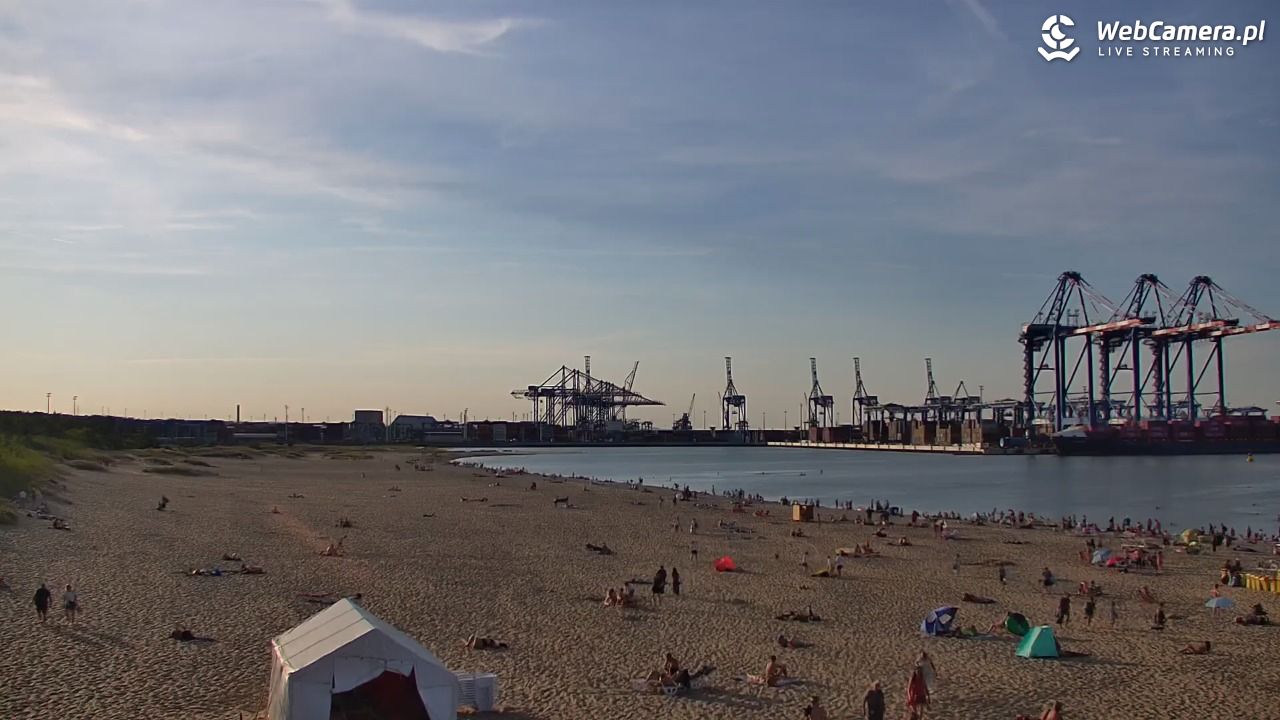Gdańsk - widok na PLAŻĘ STOGI NOWOŚĆ - 15 sierpień 2026, 18:31