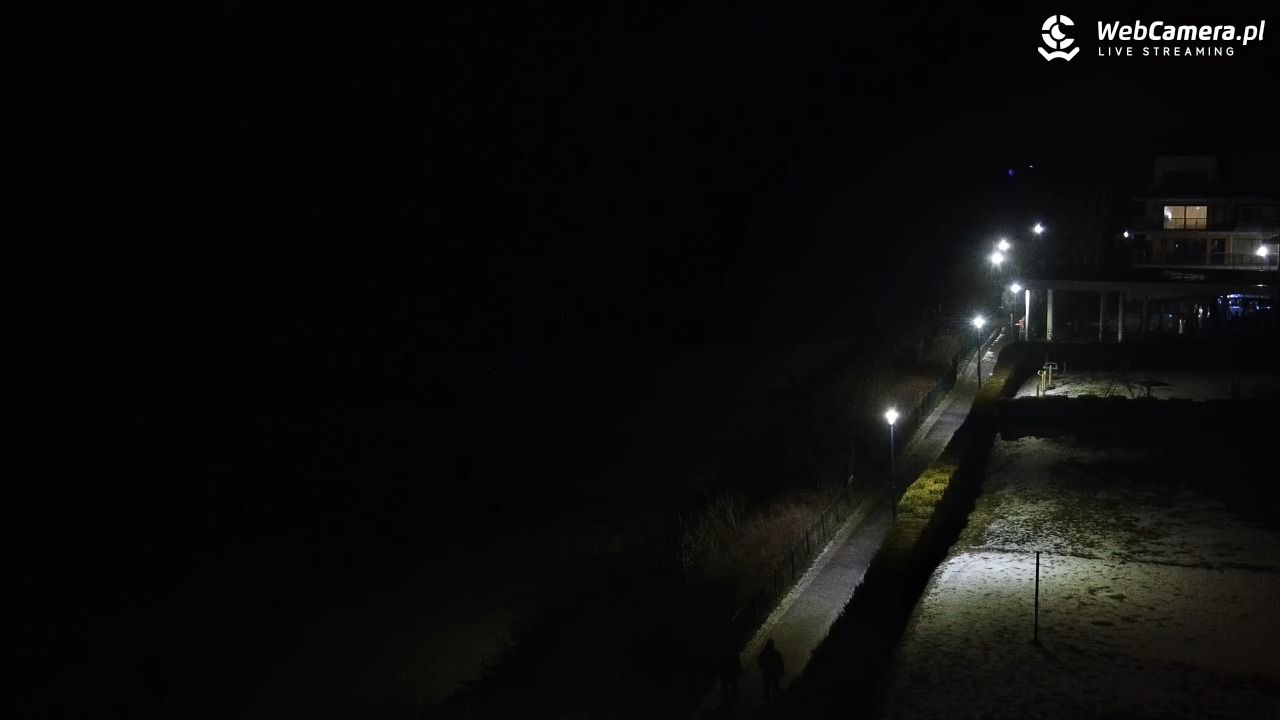 USTRONIE MORSKIE - widok na plażę - 15 styczeń 2026, 20:24