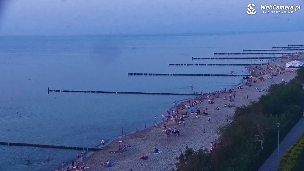 USTRONIE MORSKIE - widok na plażę - 30 lipiec 2026, 20:38
