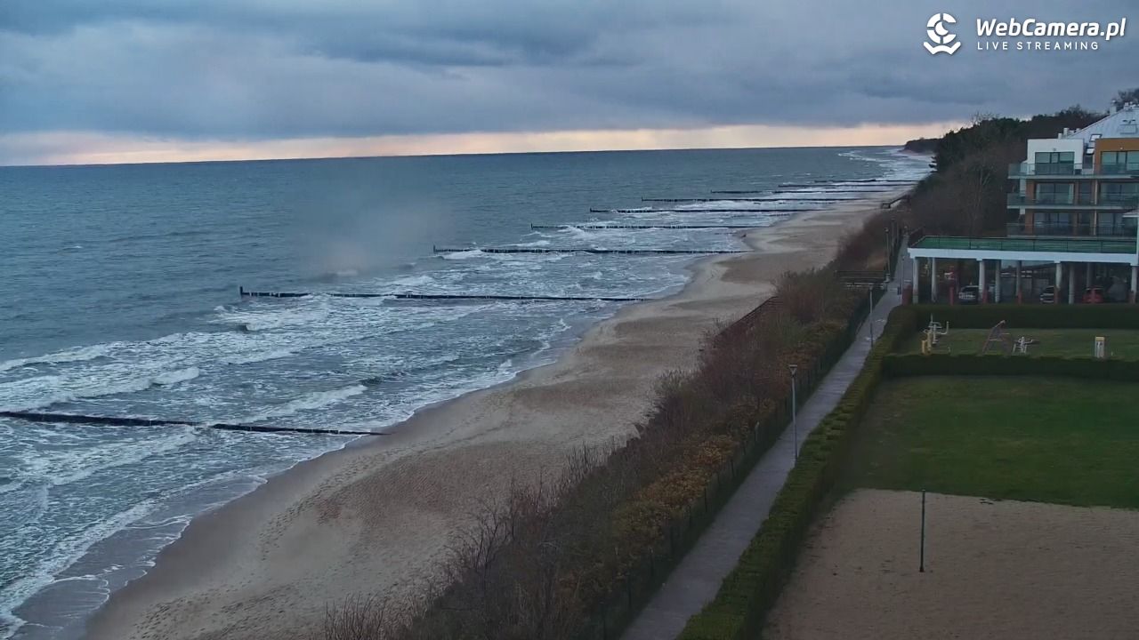USTRONIE MORSKIE - widok na plażę - 27 listopad 2025, 08:24