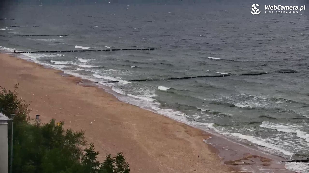 USTRONIE MORSKIE - widok na plażę - 10 sierpień 2025, 09:02