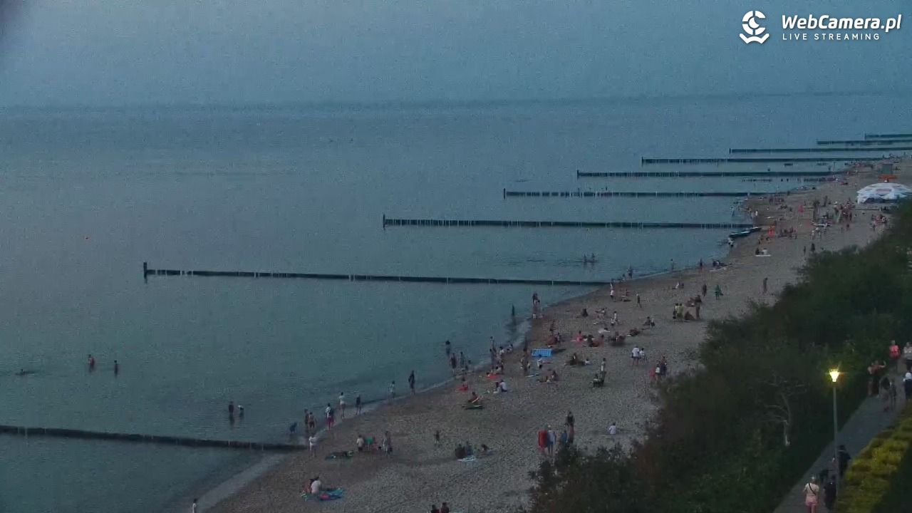 USTRONIE MORSKIE - widok na plażę - 30 lipiec 2026, 21:17