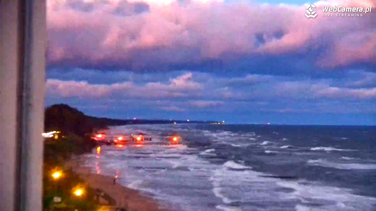USTRONIE MORSKIE - widok na plażę - 18 październik 2025, 07:03