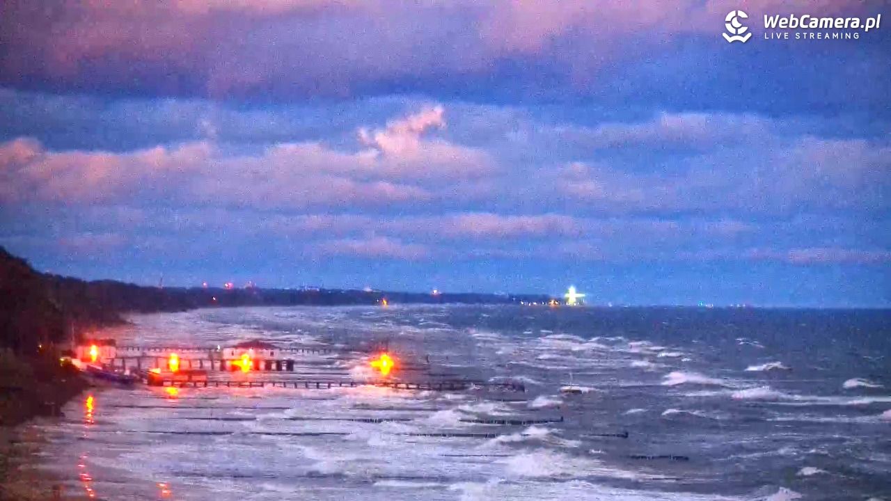 USTRONIE MORSKIE - widok na plażę - 18 październik 2025, 07:03