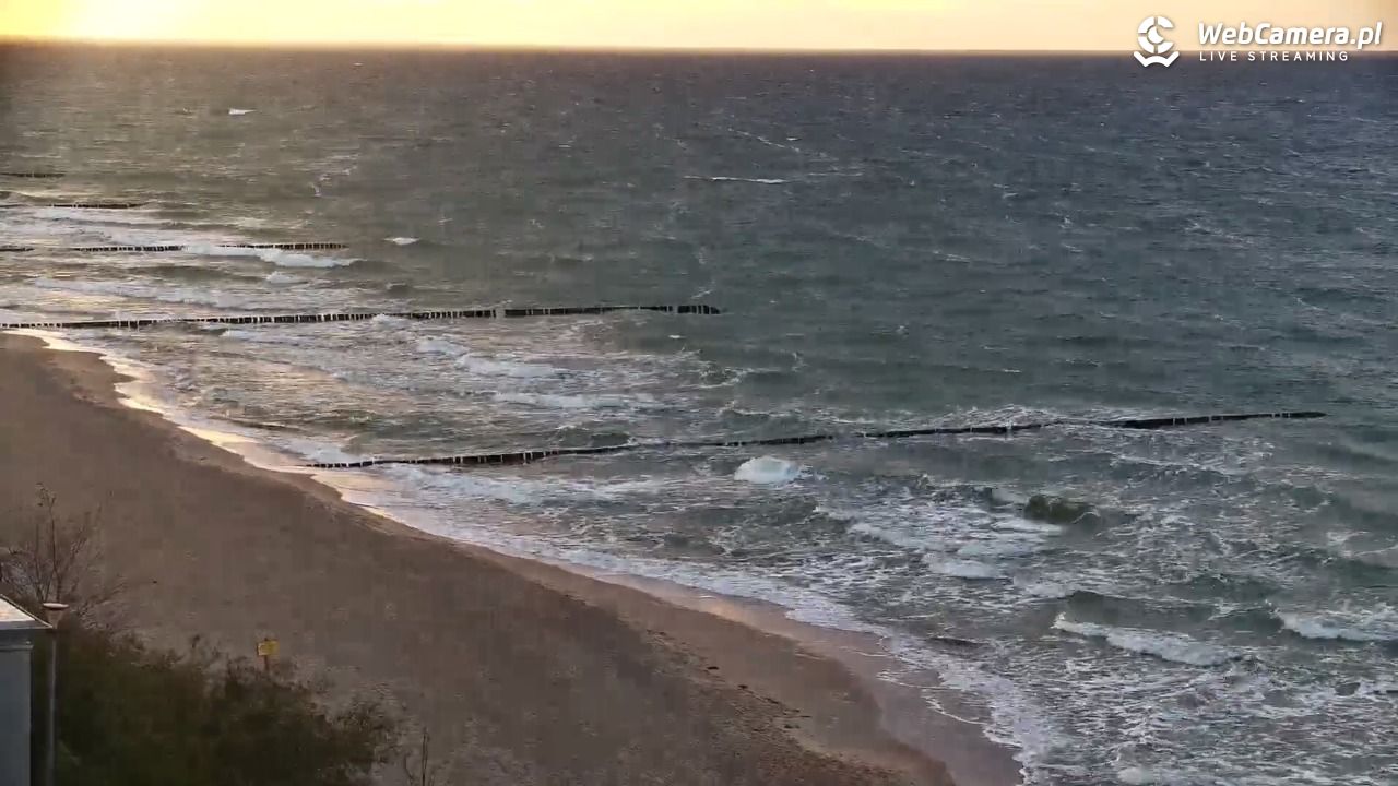 USTRONIE MORSKIE - widok na plażę - 17 październik 2025, 17:15