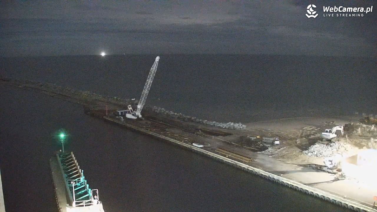 USTKA - widok z pylonu na plażę - 06 listopad 2025, 01:02