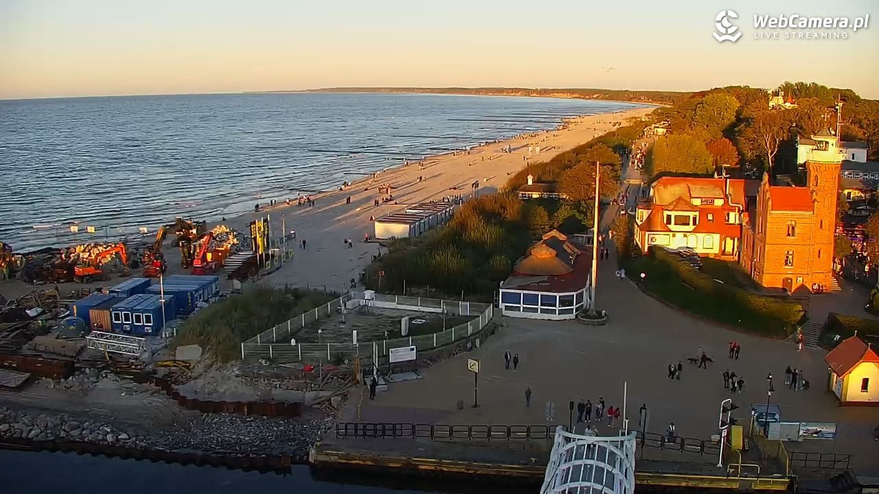 USTKA - widok z pylonu na plażę - 27 wresień 2026, 18:12