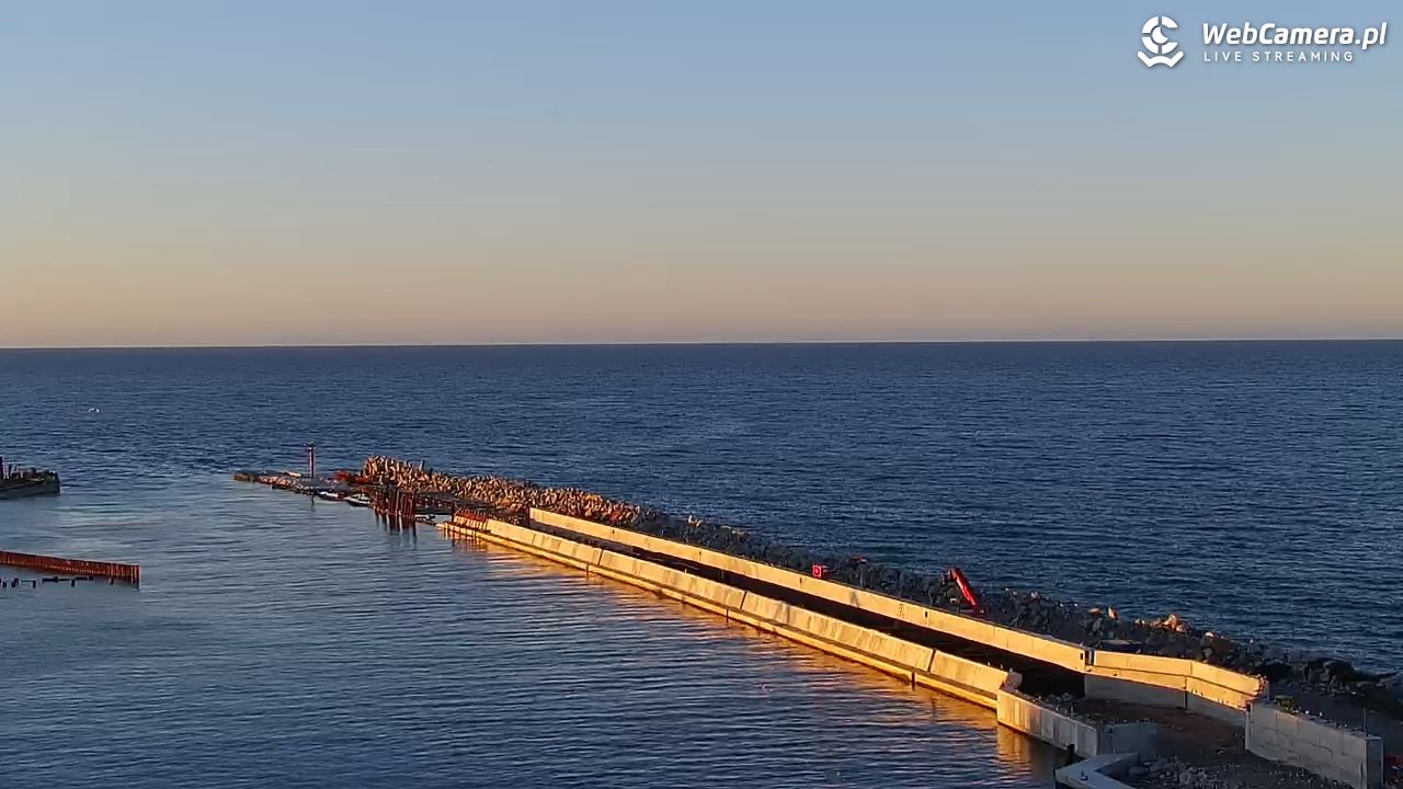 USTKA - widok z pylonu na plażę - 27 wresień 2026, 18:11