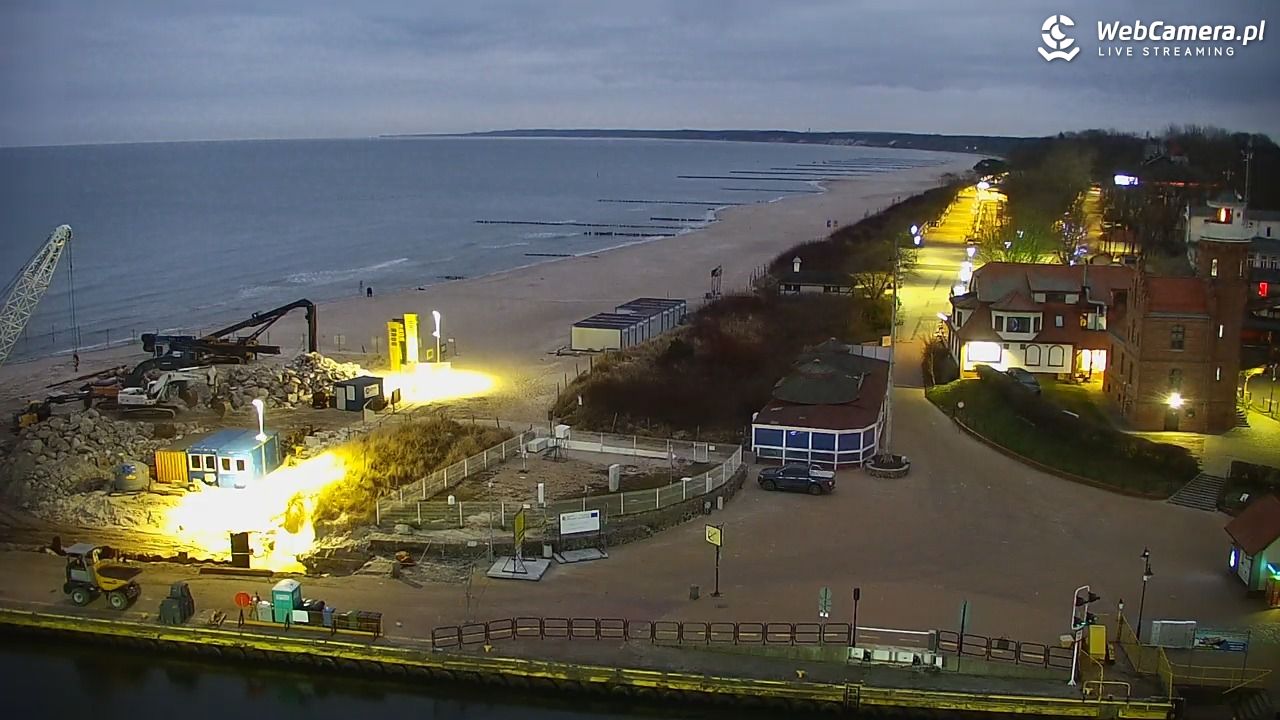 USTKA - widok z pylonu na plażę - 21 grudzień 2025, 07:36