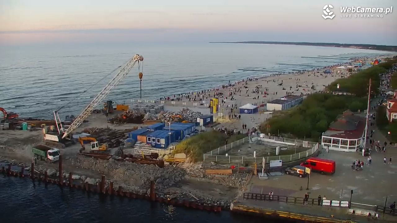 USTKA - widok z pylonu na plażę - 12 sierpień 2026, 20:30