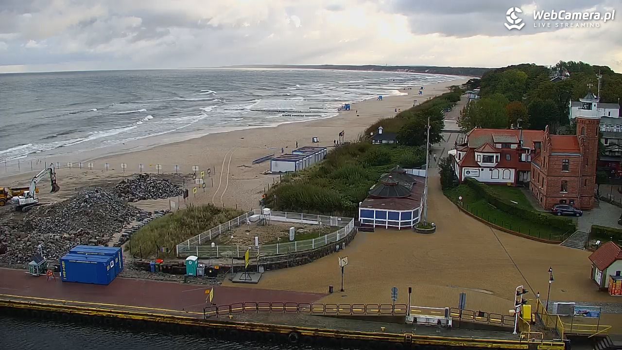 USTKA - widok z pylonu na plażę - 17 wresień 2025, 07:51