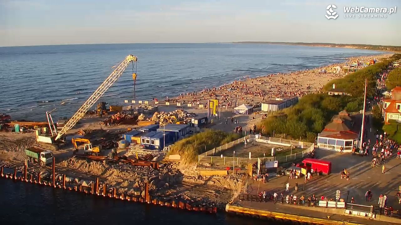 USTKA - widok z pylonu na plażę - 12 sierpień 2026, 19:38