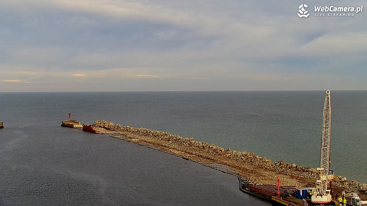 USTKA - widok z pylonu na plażę - 05 listopad 2025, 09:05