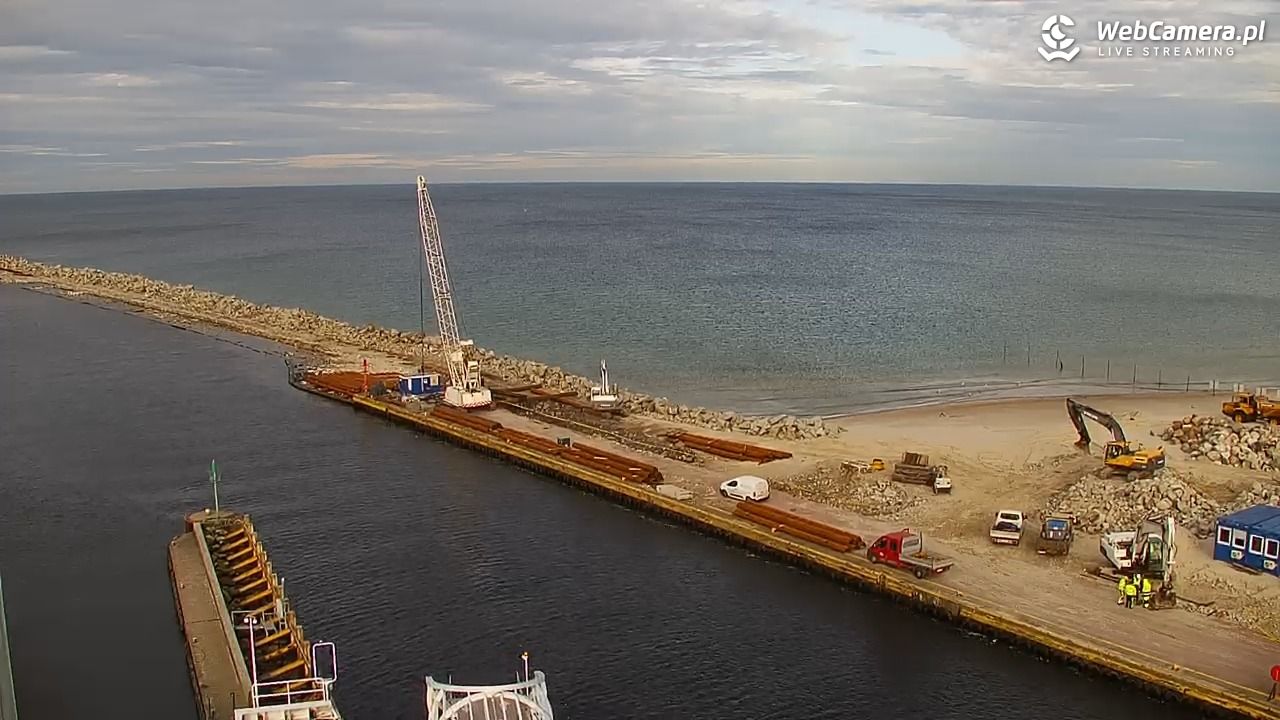 USTKA - widok z pylonu na plażę - 05 listopad 2025, 12:58