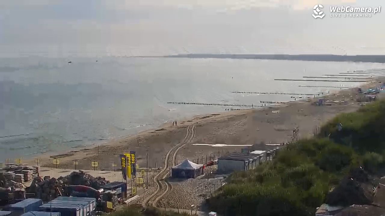 USTKA - widok z pylonu na plażę - 13 sierpień 2026, 08:02