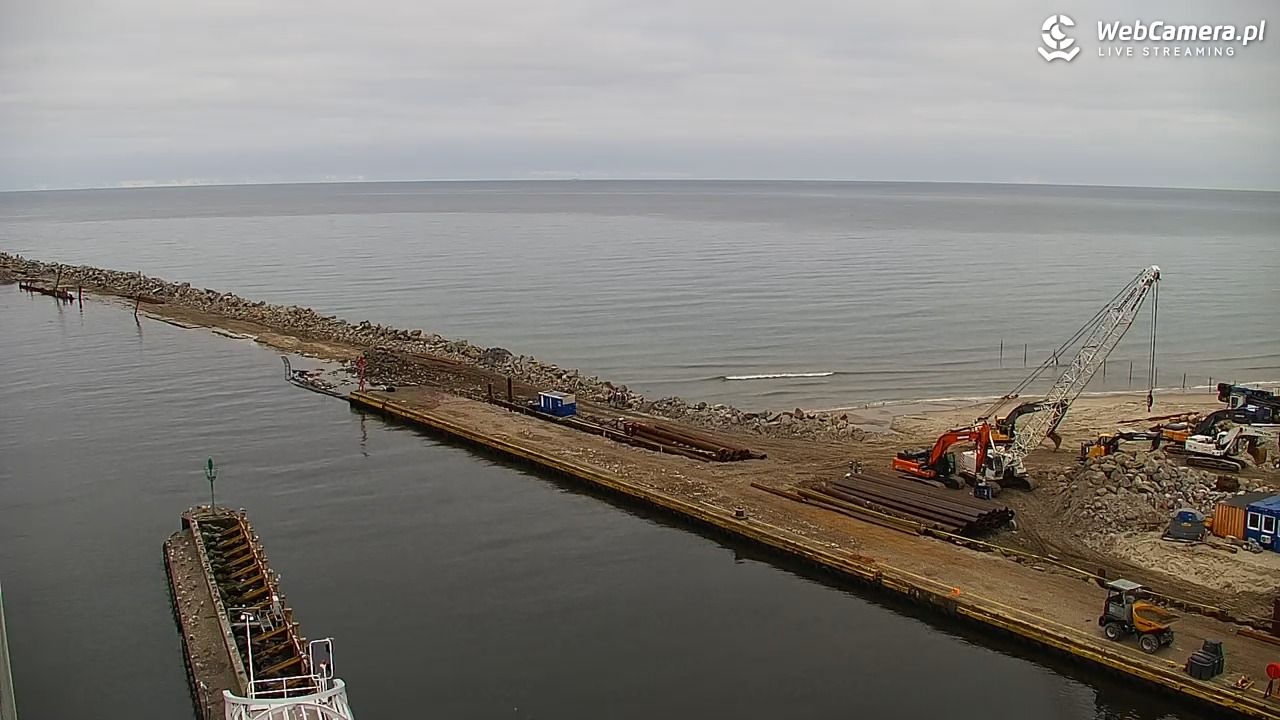 USTKA - widok z pylonu na plażę - 21 grudzień 2025, 10:47