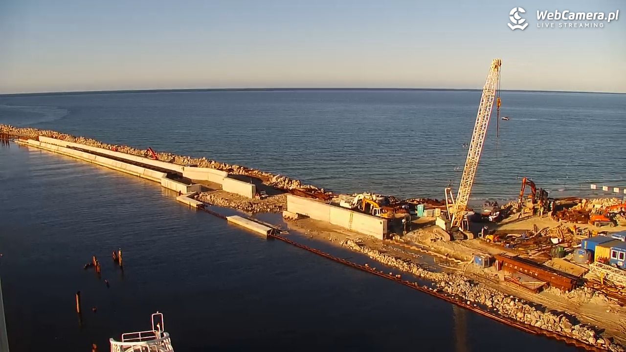 USTKA - widok z pylonu na plażę - 27 wresień 2026, 16:52
