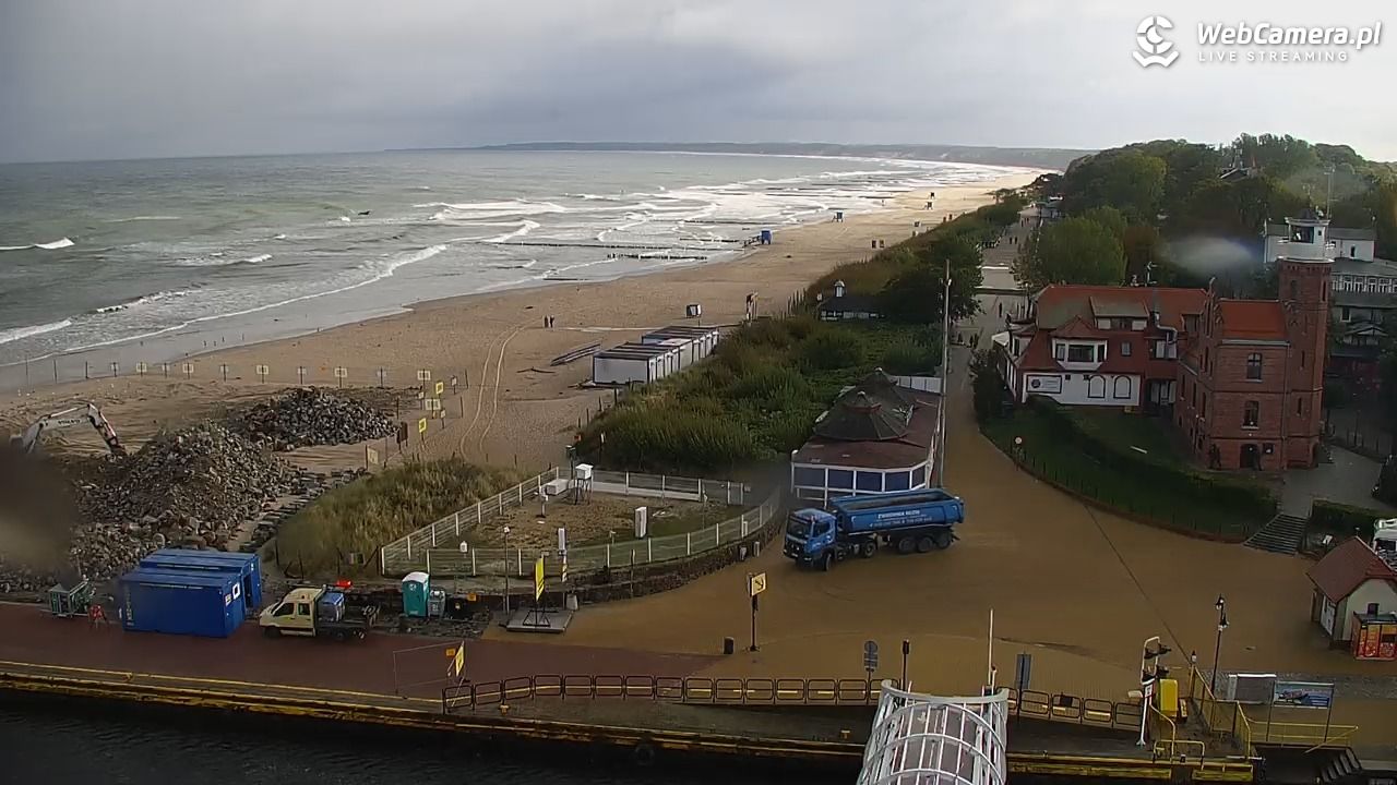 USTKA - widok z pylonu na plażę - 17 wresień 2025, 09:15