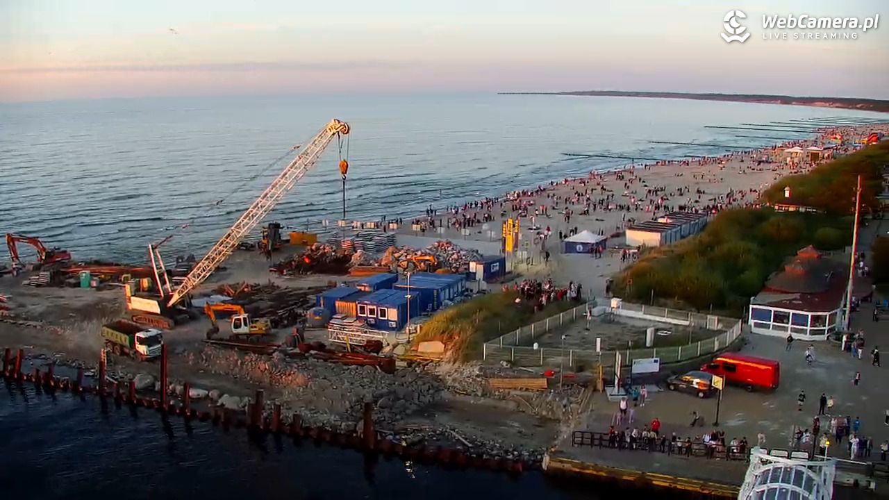 USTKA - widok z pylonu na plażę - 12 sierpień 2026, 20:21
