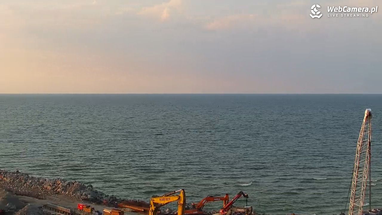 USTKA - widok z pylonu na plażę - 28 czerwiec 2026, 20:27