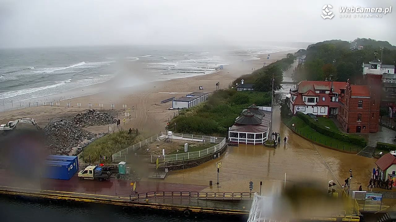 USTKA - widok z pylonu na plażę - 17 wresień 2025, 11:12