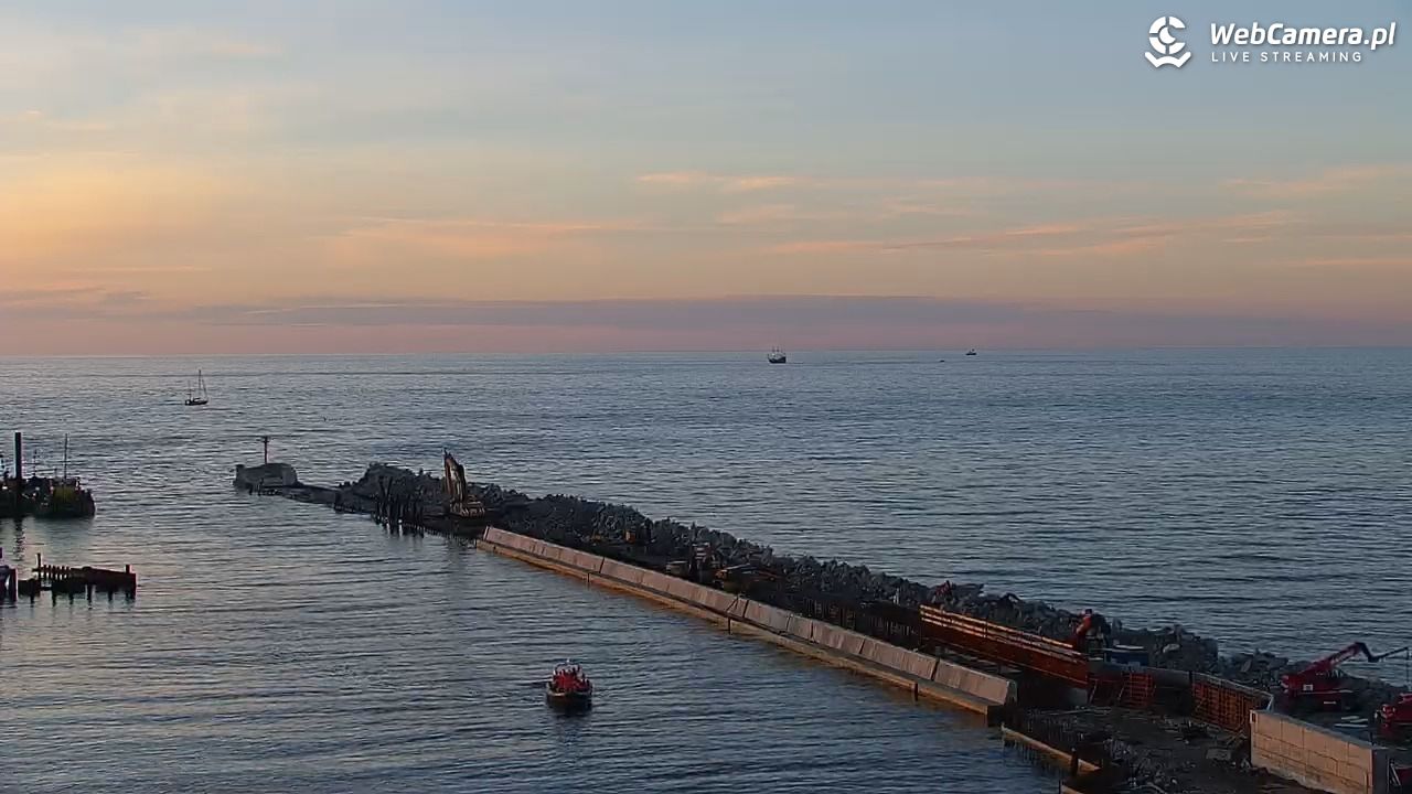 USTKA - widok z pylonu na plażę - 12 sierpień 2026, 20:17