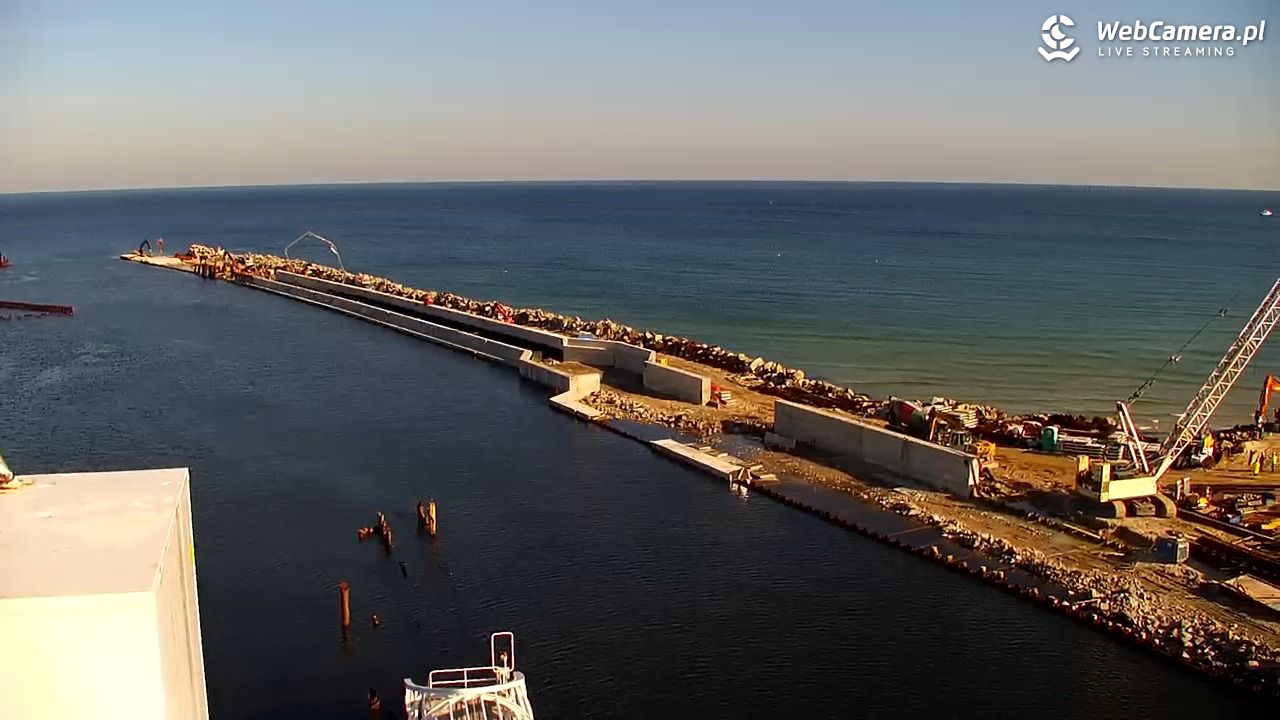 USTKA - widok z pylonu na plażę - 28 wresień 2026, 09:54