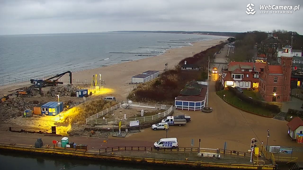 USTKA - widok z pylonu na plażę - 20 grudzień 2025, 08:00