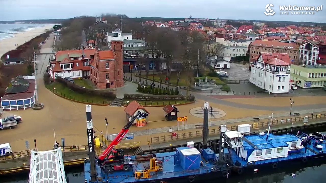 USTKA - widok z pylonu na plażę - 20 grudzień 2025, 08:44