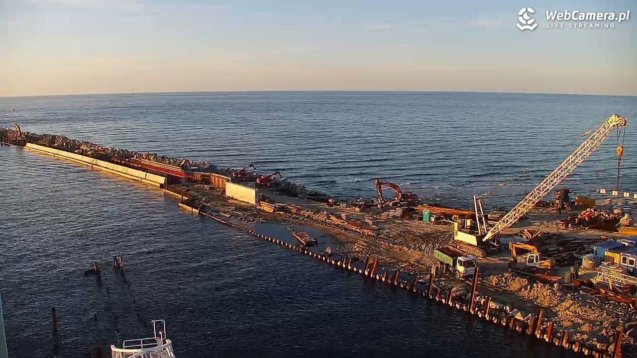 USTKA - widok z pylonu na plażę - 12 sierpień 2026, 19:52