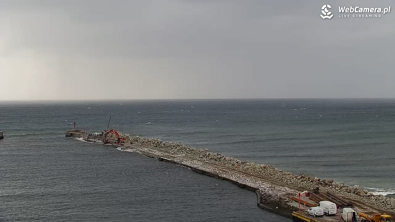 USTKA - widok z pylonu na plażę - 16 wresień 2025, 16:54