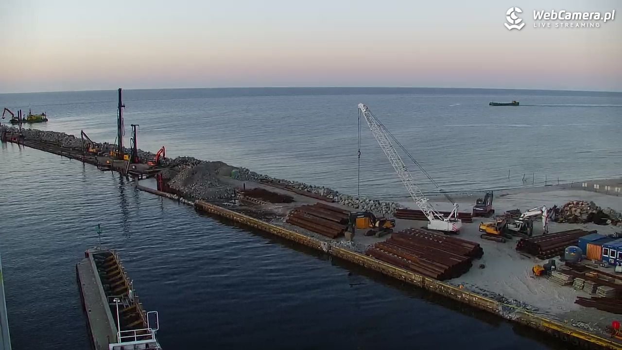 USTKA - widok z pylonu na plażę - 29 marzec 2026, 19:14