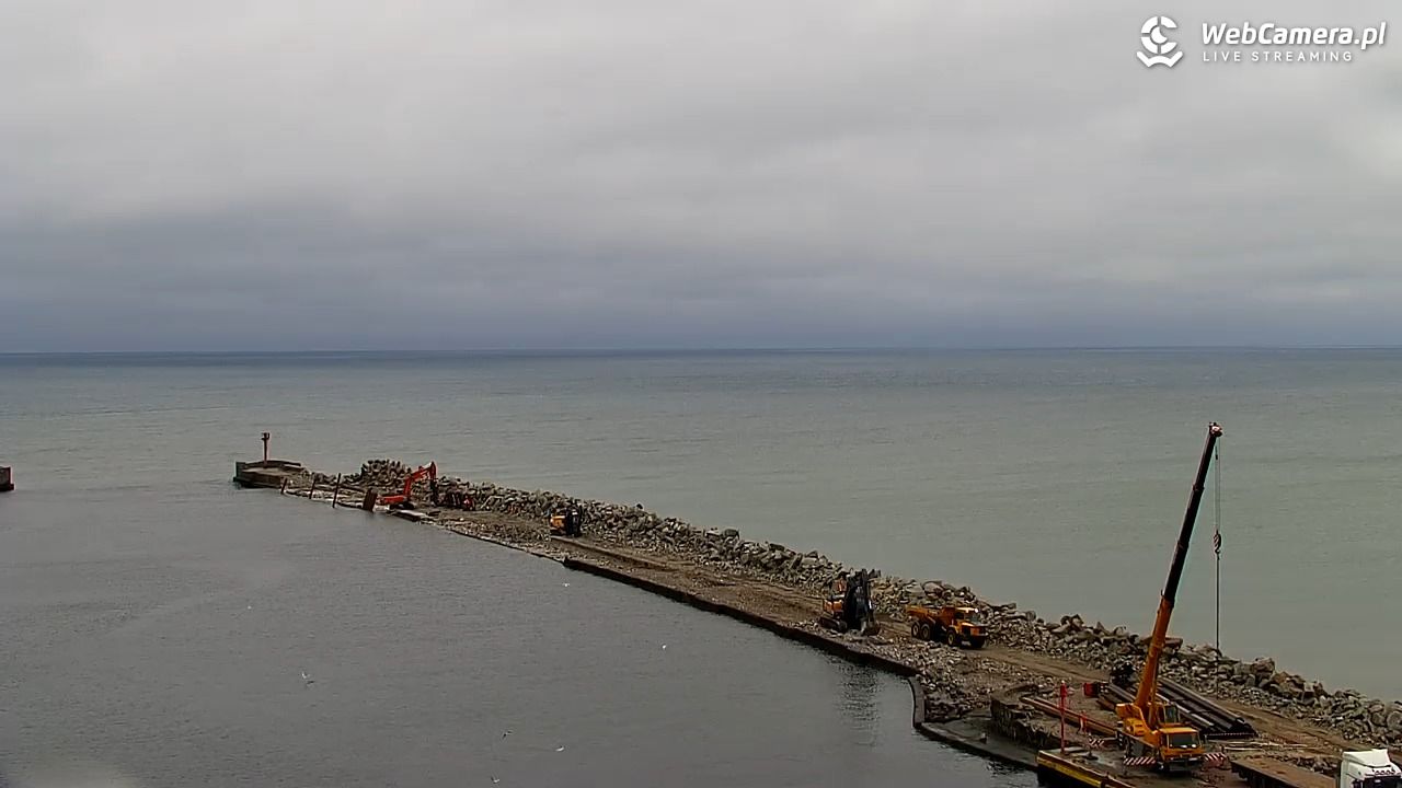 USTKA - widok z pylonu na plażę - 18 wresień 2025, 09:45