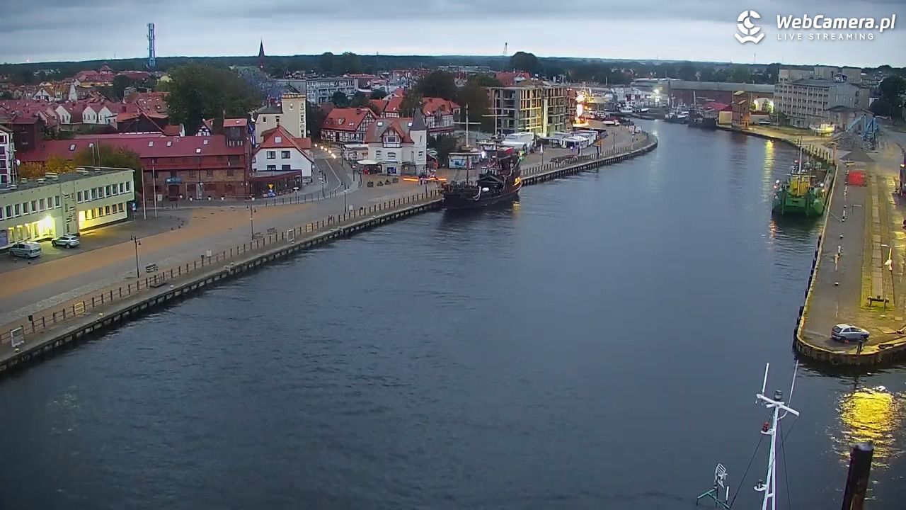 USTKA - widok z pylonu na plażę - 25 wresień 2026, 06:28