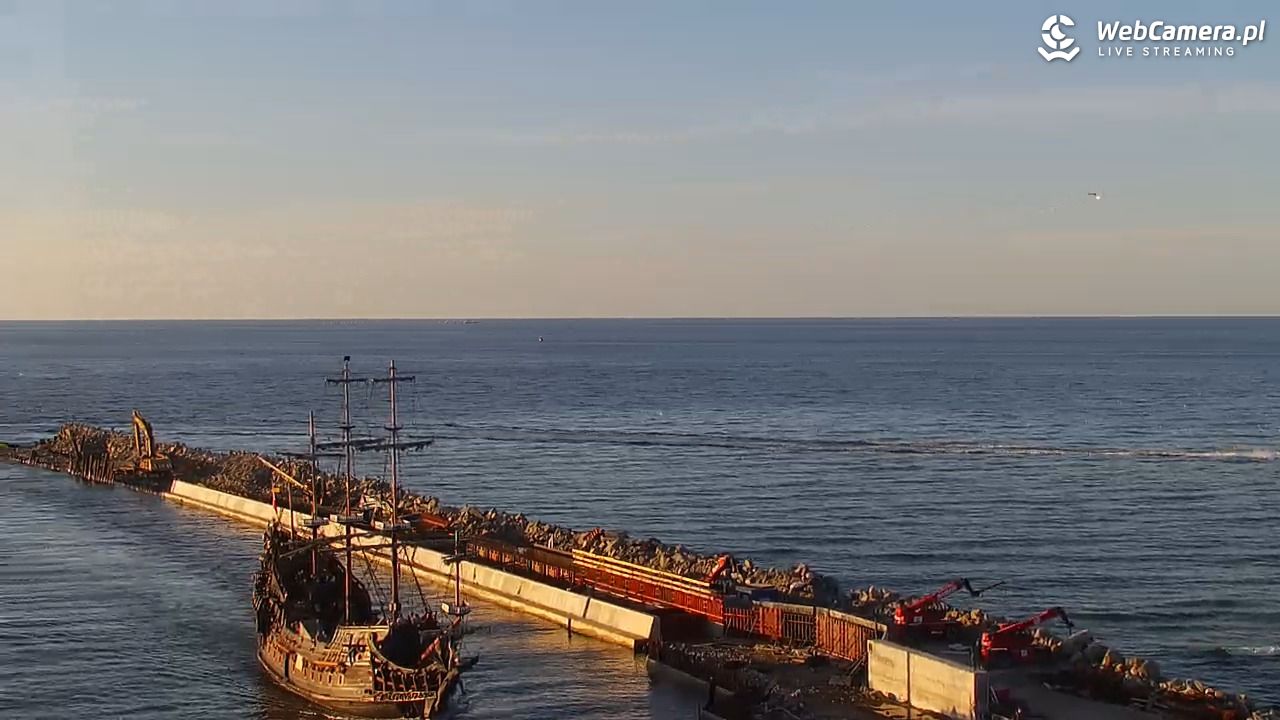 USTKA - widok z pylonu na plażę - 12 sierpień 2026, 19:26
