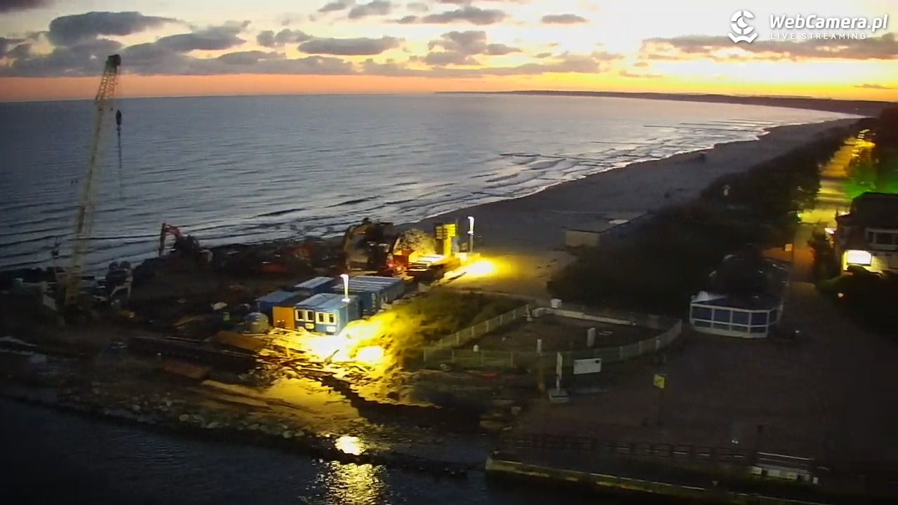 USTKA - widok z pylonu na plażę - 27 wresień 2026, 06:08