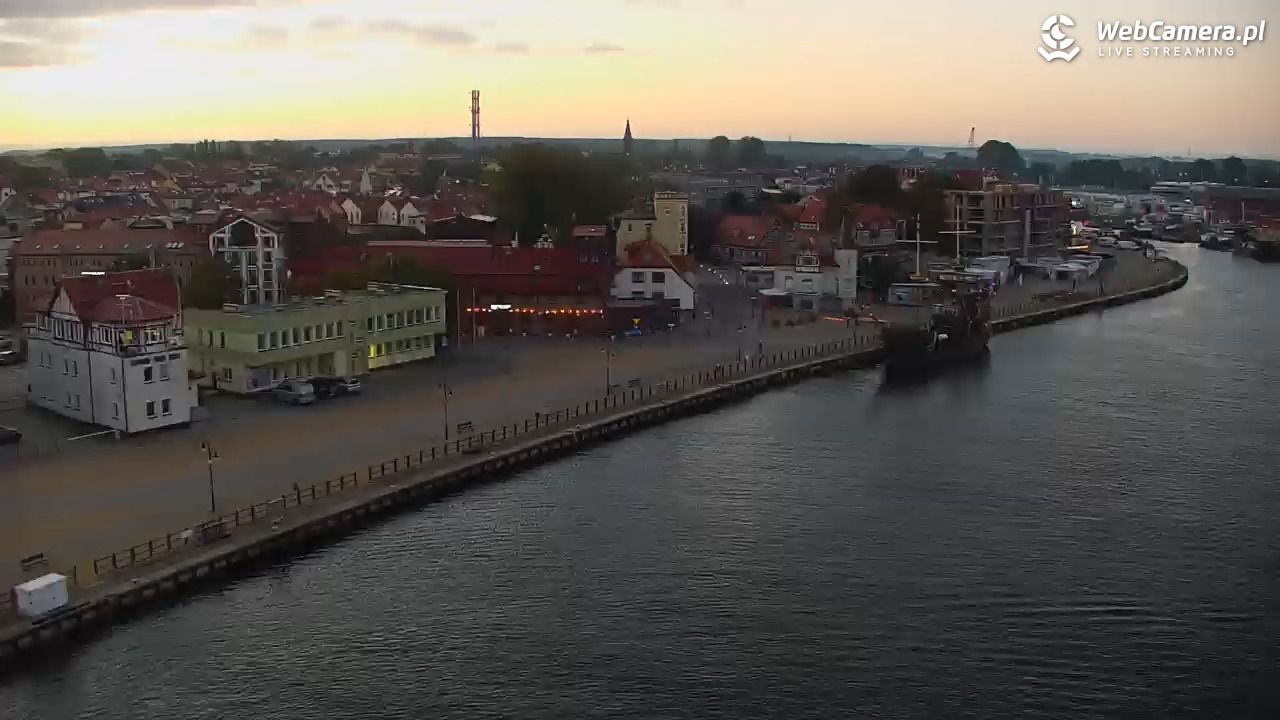 USTKA - widok z pylonu na plażę - 27 wresień 2026, 06:36