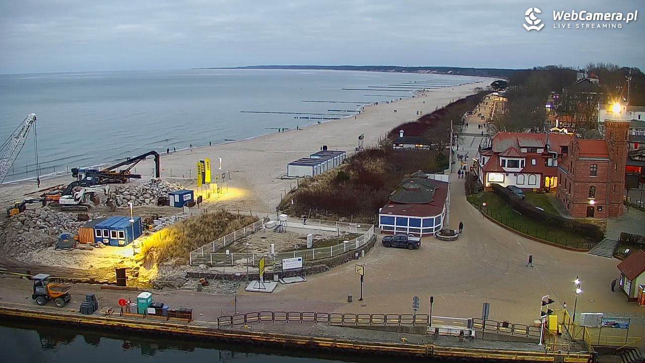 USTKA - widok z pylonu na plażę - 21 grudzień 2025, 15:47