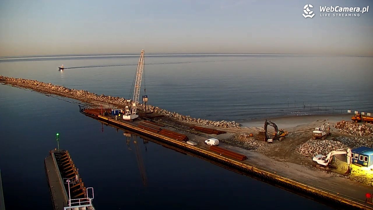 USTKA - widok z pylonu na plażę - 06 listopad 2025, 16:36