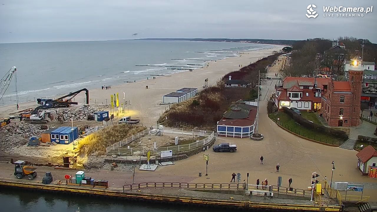 USTKA - widok z pylonu na plażę - 20 grudzień 2025, 15:33