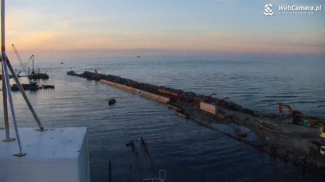 USTKA - widok z pylonu na plażę - 12 sierpień 2026, 20:17