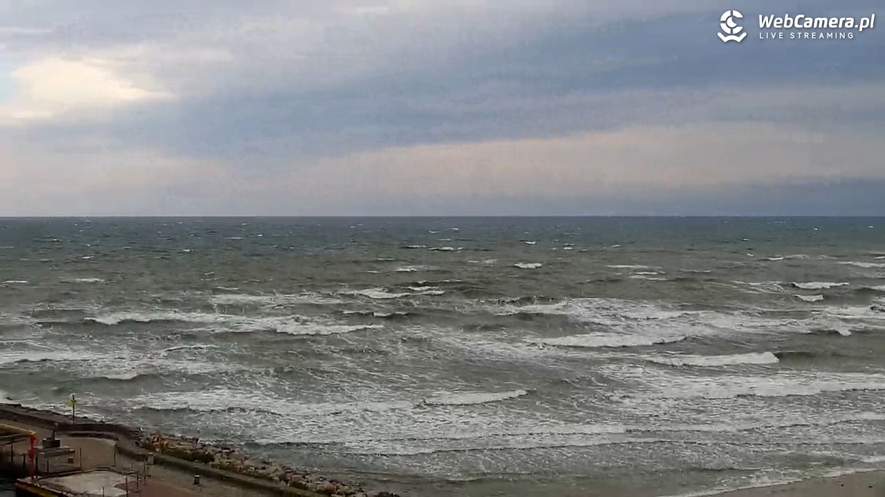 USTKA - widok z pylonu na plażę - 16 maj 2025, 07:11