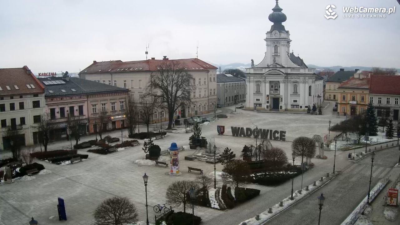 Wadowice - widok na rynek w 4K - 01 luty 2026, 08:03