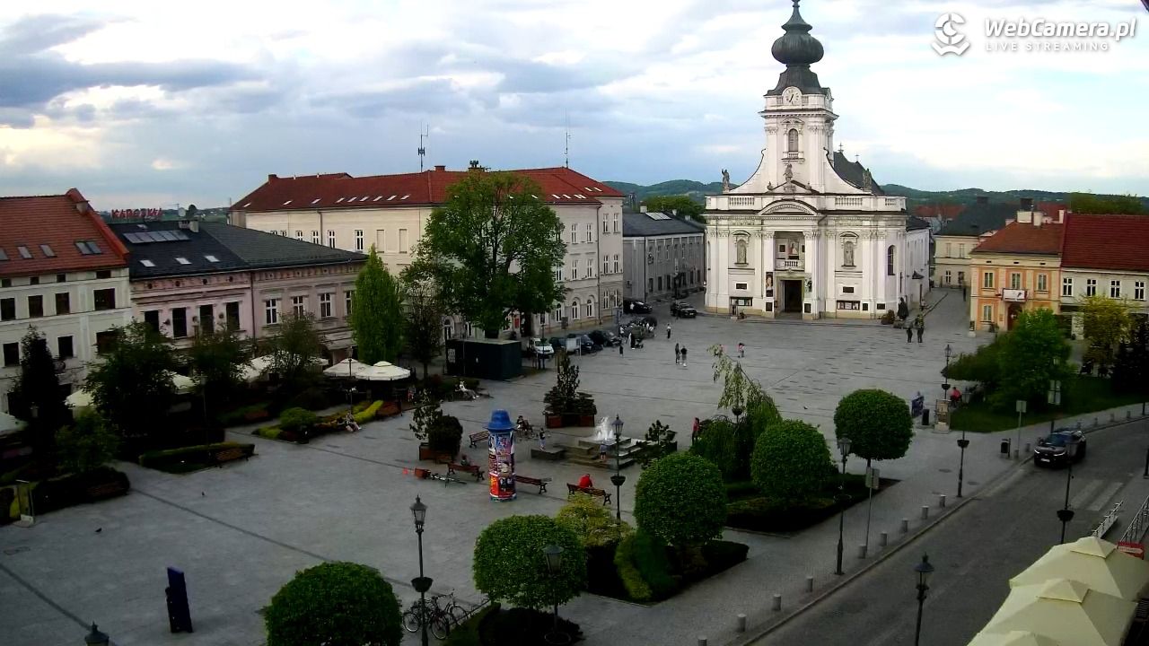 Wadowice - widok na rynek w 4K - 06 maj 2026, 18:35