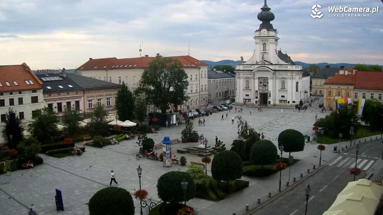 Wadowice - widok na rynek w 4K - 21 czerwiec 2026, 18:09