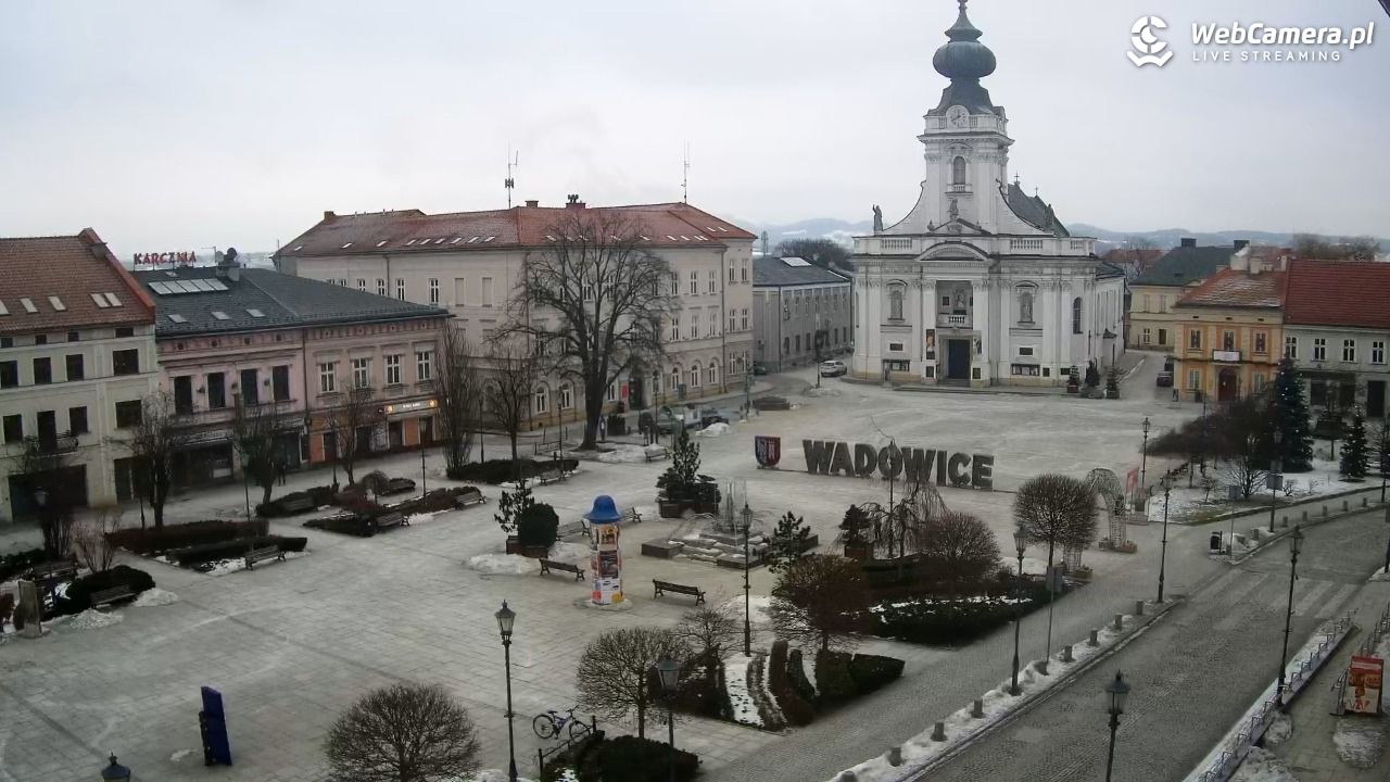 Wadowice - widok na rynek w 4K - 01 luty 2026, 08:03