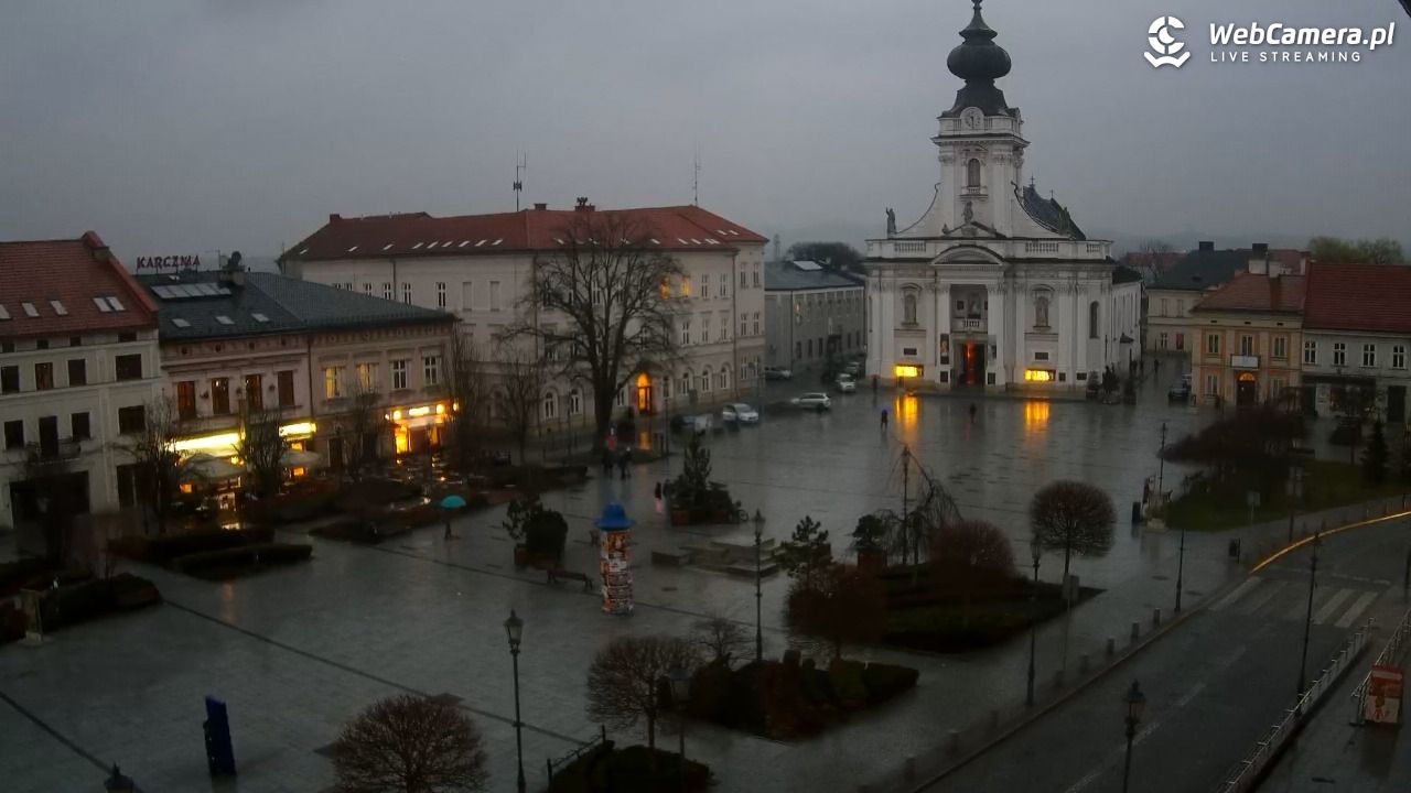 Wadowice - widok na rynek w 4K - 17 marzec 2026, 17:51